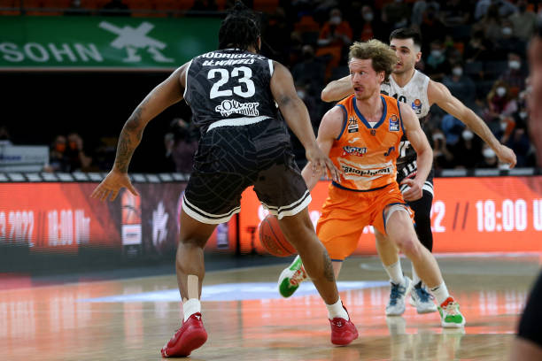 外界对他能 外界对他能